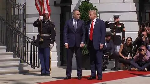 Donald Trump i Karol Nawrocki przed Białym Domem