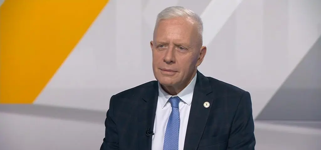 "Politycy nie znają się na zdrowiu i nie muszą. Ważne, żeby wiedzieć, gdzie wykonać telefon"