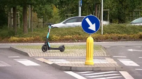Na jednej hulajnodze jechały do szkoły