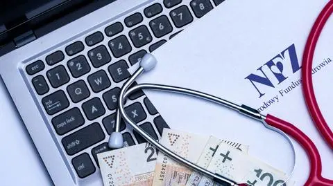 nfz shutterstock_2273440563