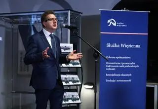 "Prezes bywał u ministra". Miliony z ministerialnych dotacji i "mechanizm $"