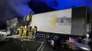 Oba pojazdy stanęły w płomieniach