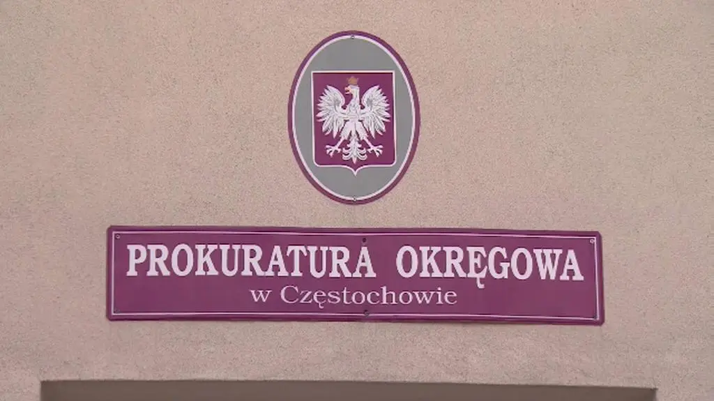 Konrad J. jest oskarżony o seryjne gwałcenie prostytutek