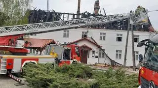 Dach plebanii całkowicie spłonął