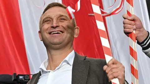 Robert Bąkiewicz na wiecu PiS