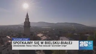 Ekipa TVN24 w "Maluchu"