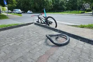 12-latek wjechał pod ciężarówkę