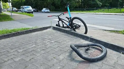 Wjechał pod koła ciężarówki