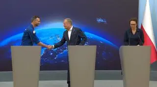 Konferencja premiera i Sławosza Uznańskiego-Wiśniewskiego