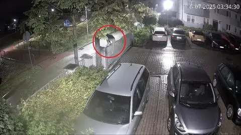 Moment ucieczki mężczyzny z parkingu