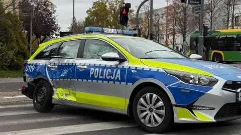 Uszkodzony w zderzeniu radiowóz