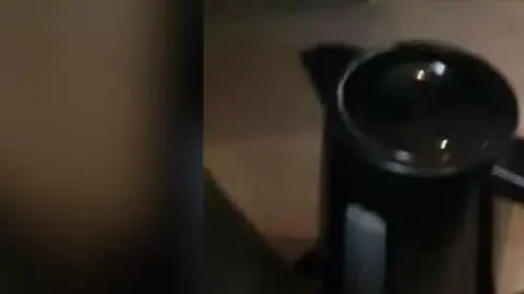 Gotowanie wody na herbatę w PKP