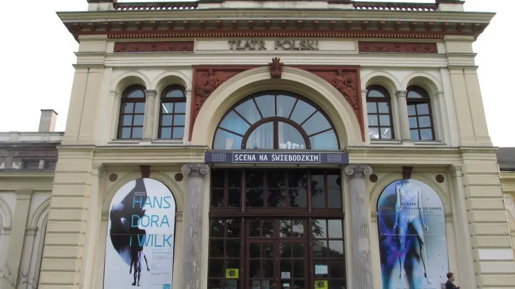 Teatr na dworcu