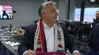 Viktor Orban w szaliku