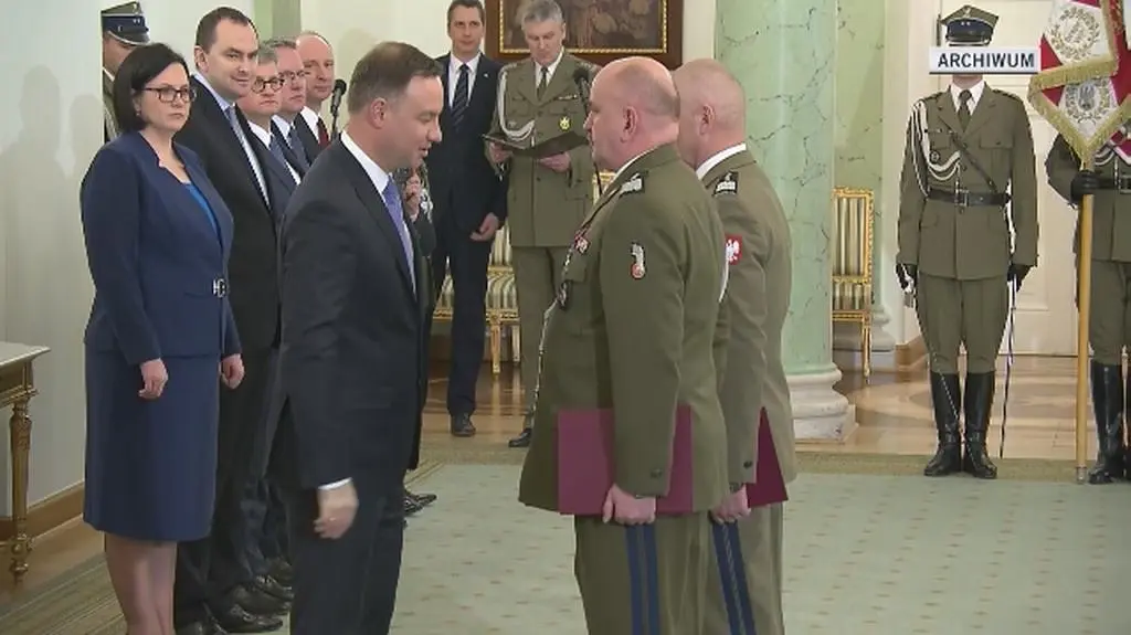 Prezydent wysłał list do Macierewicza. Komentarze