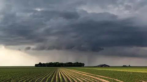 Pochmurno, deszczowo, burzowo