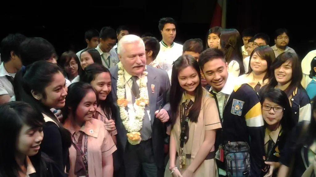 Studenci oblegli Lecha Wałęsę