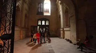 Sześć tysięcy uczestników, przeszło 120 warsztatów, stu artystów i 10 scen. W Lubiążu trwa XX Slot Art Festival.