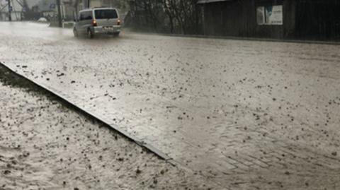 Deszcz zalewał piwnice. Interwencje po środowych opadach