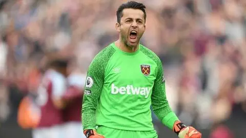 Fabiański przerwał świetną serię Liverpoolu