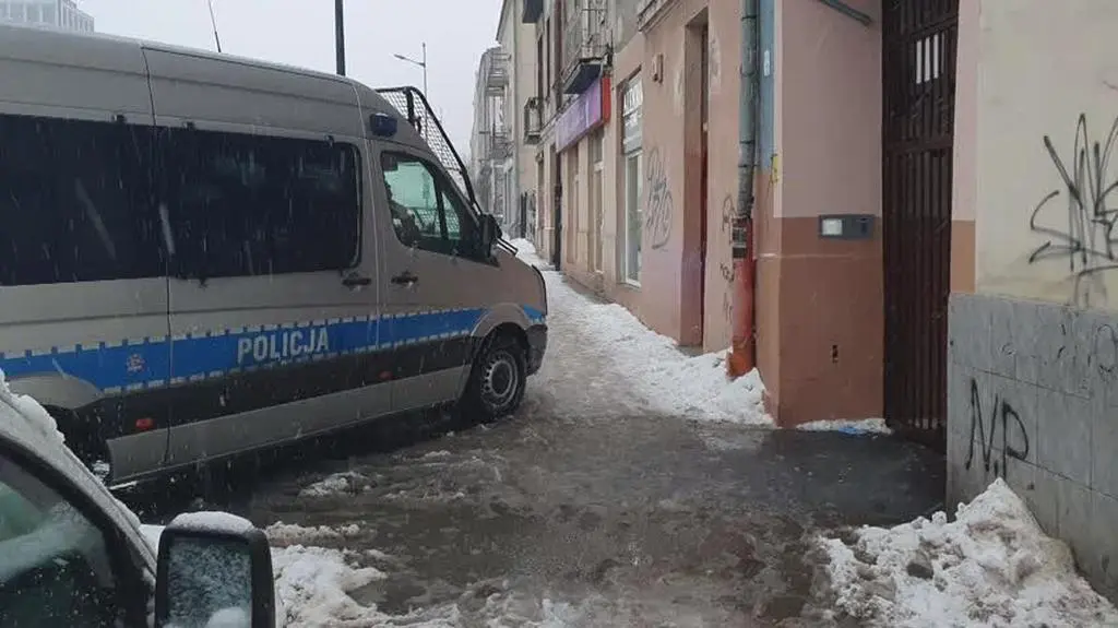 Dwie osoby mają obrażenia