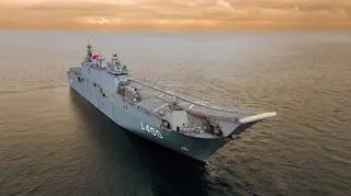 Turcja zwodowała pierwszy lotniskowiec, na wyposażeniu słynne drony