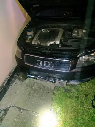 Kobieta wjechała w budynek, była pijana
