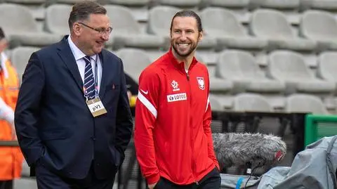 Krychowiak oficjalnie dołączył do nowego klubu