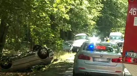 Osiem osób rannych po zderzeniu trzech samochódów