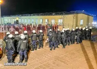 Na miejscu interweniowało 600 policjantów