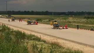 Zderzenie dwóch ciężarówek i autobusu