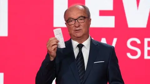 Czarzasty: Za lekarstwa płacimy krocie. Kupiłem swoje. To jest paragon 