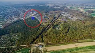Dworzec miał być zlokalizowany w miejscu zbiorowej mogiły 