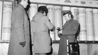 Rozkład jazdy na Dworcu Głównym PKP  - 25