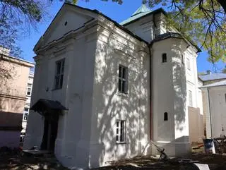 Budynek wzniesiono najprawdopodobniej po 1720-1721, a przed 1730 rokiem