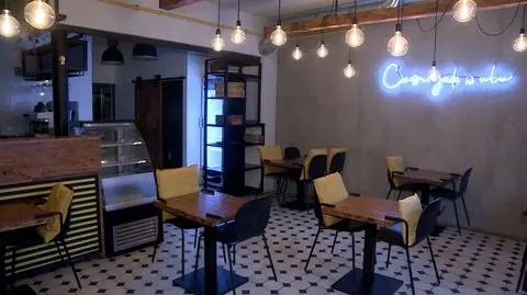 Zamknięta restauracja w Łodzi