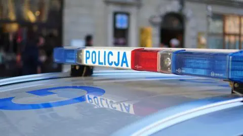 Policjanci zwrócili uwagę na samotnego chłopca na ulicy