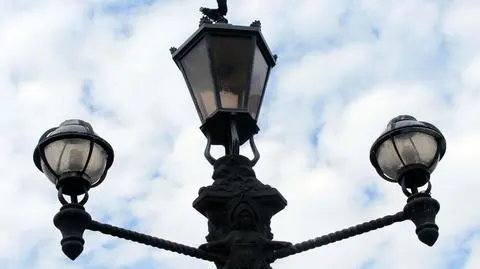 Uliczne lampy zgasną w Krakowie