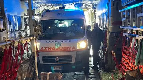 Karetka w samolocie i walka z czasem. Przegrana. Nie żyje dwulatka zakażona koronawirusem