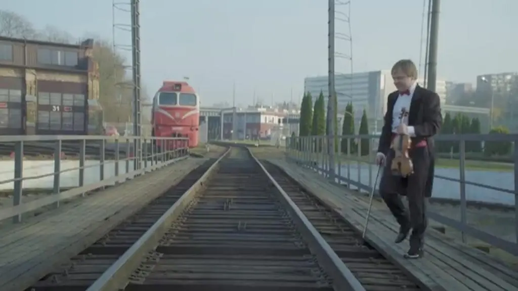 Polski hymn w wykonaniu lokomotywowej orkiestry