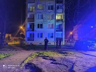 Pożar mieszkania w Morągu, prawdopodobną przyczyną zimne ognie