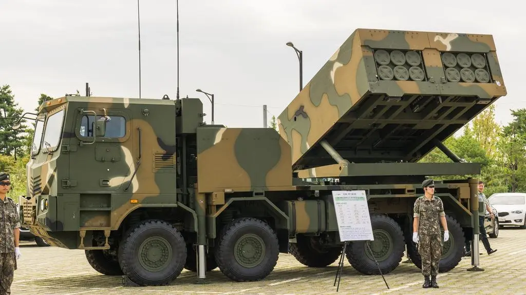 Koreańska wyrzutnia rakietowa K239 Chunmoo