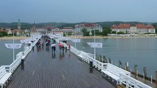 Aktualnie czytasz: Pogodowe figle i drożyzna. "Widoczne jest skracanie pobytów"