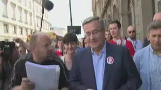 Spacer Komorowskiego po Warszawie. "Ojcowie się do pana zwracają, dlaczego pan jest ślepy"
