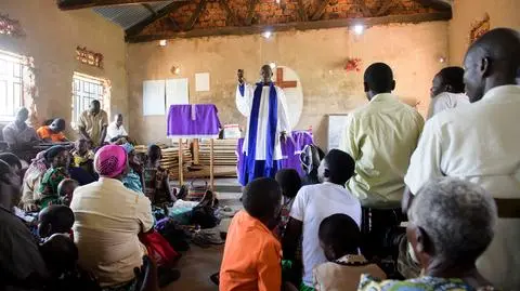 kosciol uganda shutterstock_1850720998