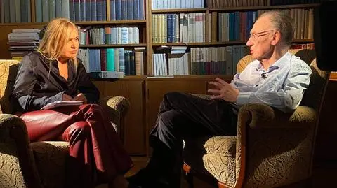 "Zatajałem to przez całe życie. Gdybym tej książki nie napisał, nie mam pewności czy bym zrobił coming out"  