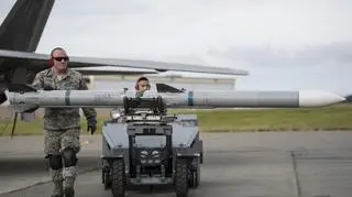 Pocisk powietrze-powietrze AIM-120