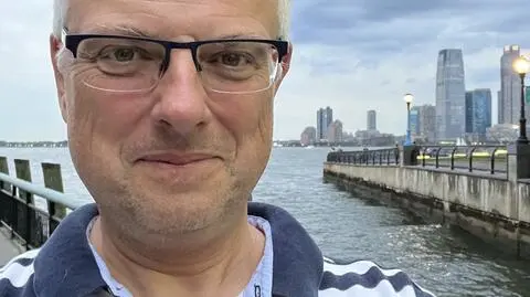 Z Wroną po Waszyngtonie. Korespondent "Faktów" TVN wspiera WOŚP