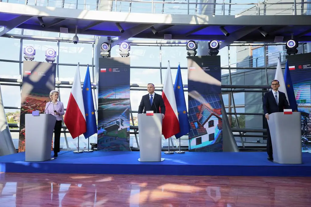 Ursula von der Leyen, Andrzej Duda i Mateusz Morawiecki 