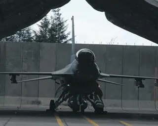F-16, szkolenia 